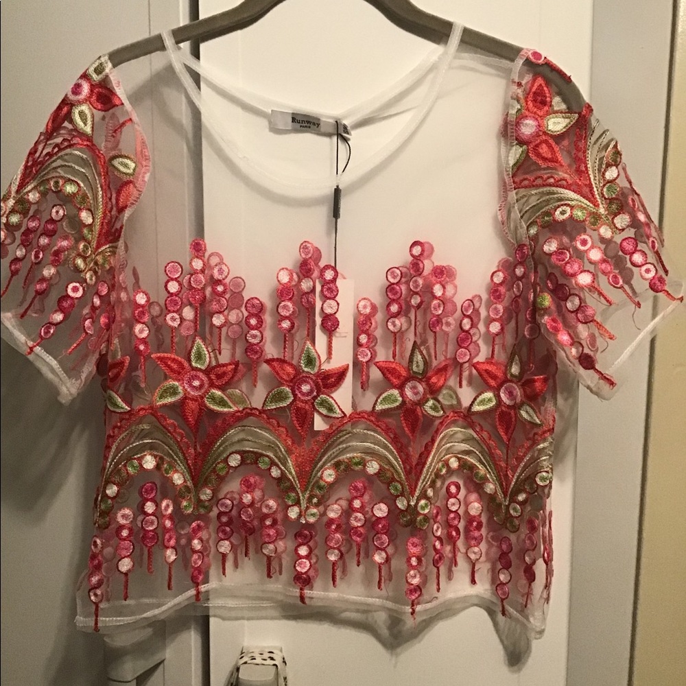 Sheer embroidered crop top size XS/S